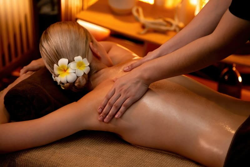 Aroma Relaxation Massage